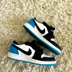 Nike Dunk low two tone, woman size 6